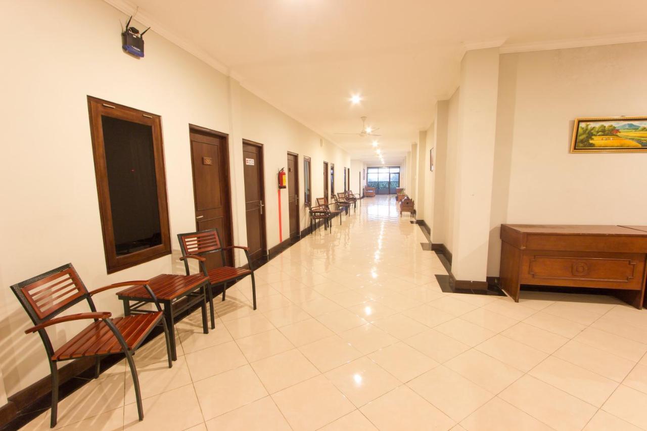 Tasik Jogja Hotel Yogyakarta Extérieur photo